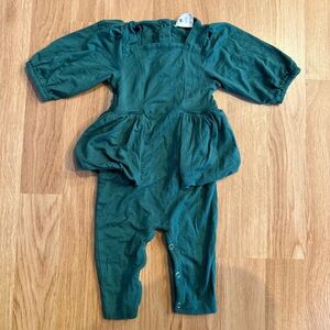 Kate Quinn Long Sleeve Balloon Ruffle Jumpsuit - Green - EUC - 0/3 Months